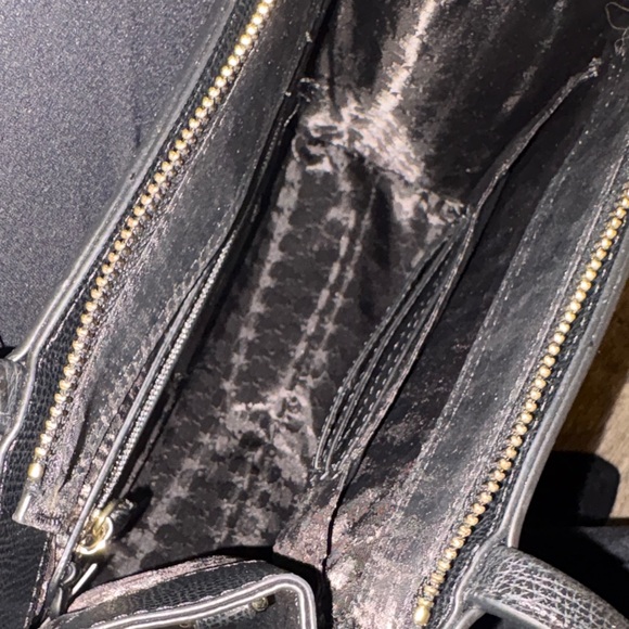 Karl Lagerfeld Black Bag with Pink Heart Details - Picture 9 of 9